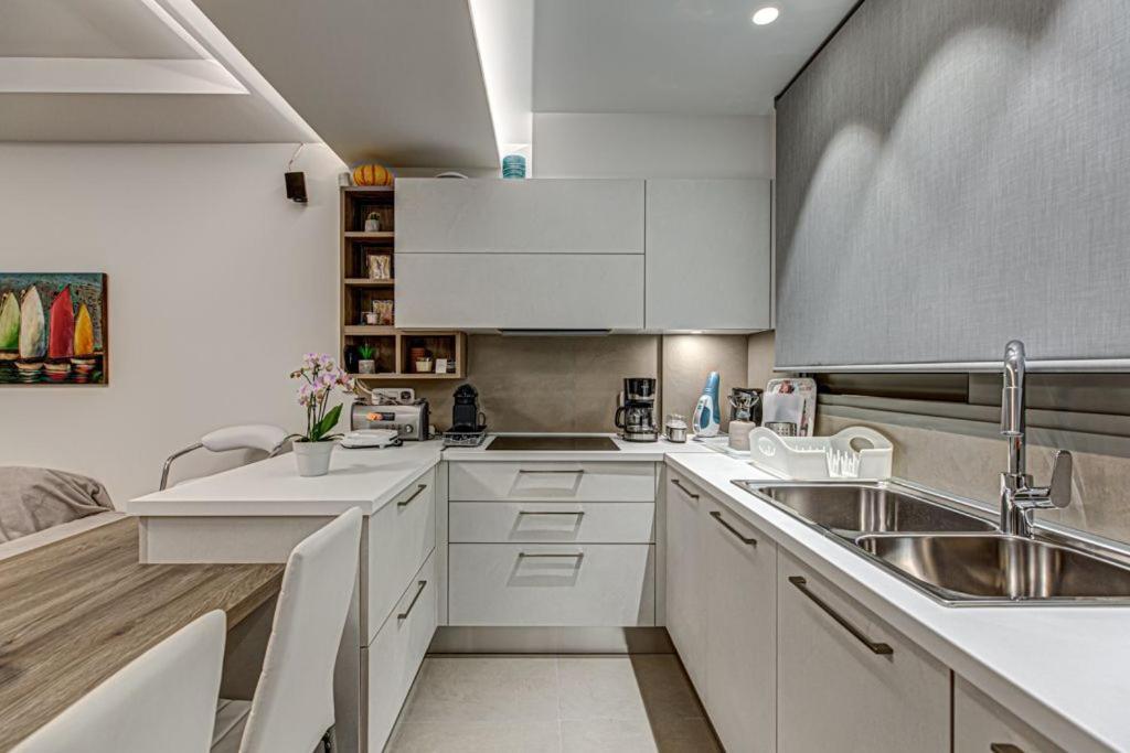 Deluxe & Modern Apartment In Athen Eksteriør billede